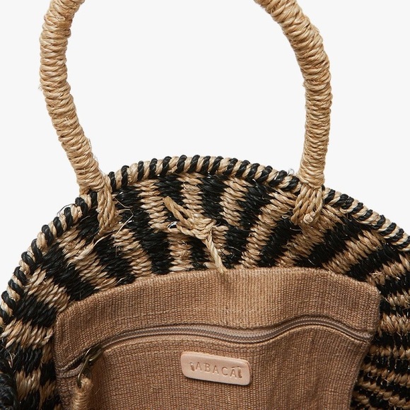 Abacá Ticao Woven Crossbody Bag in 2-Tone - Picture 5 of 10